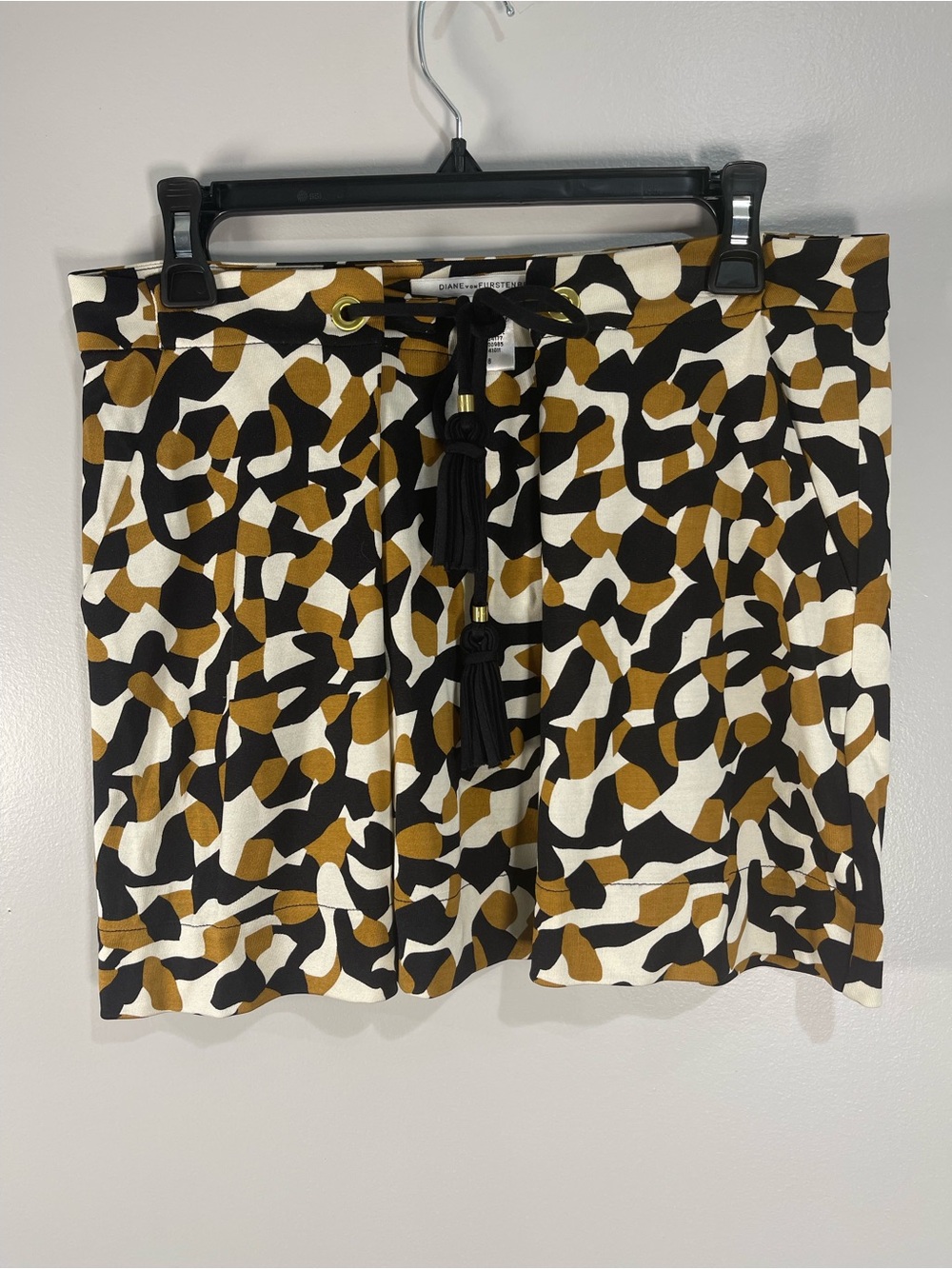 Diane Von Furstenberg DVF Abstract Print Tie Mini Skirt 100% Silk Sz. 8